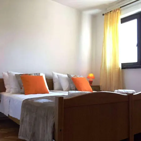 Apartman Pave *